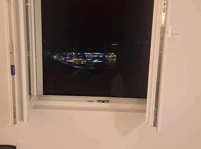 Sea View *