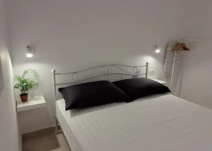 Sea View Apartment Hvar Town